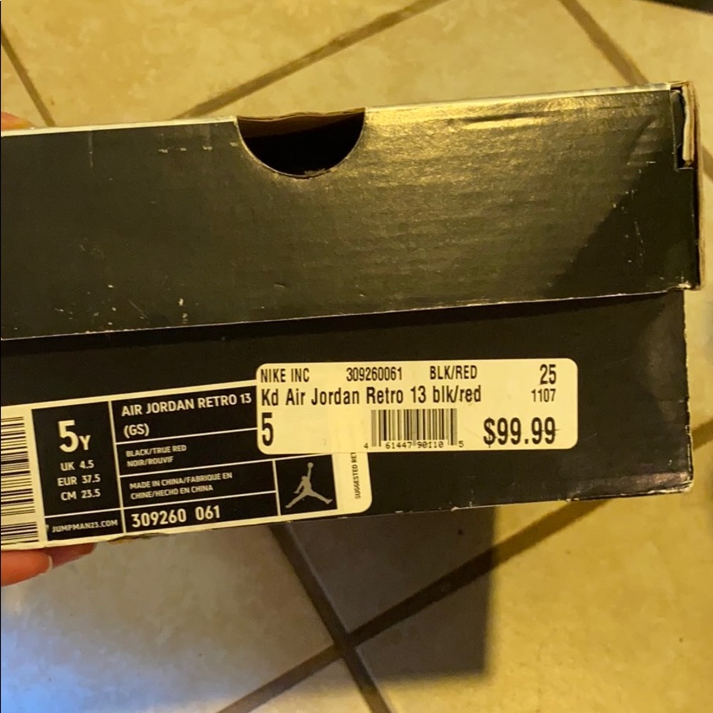 Air Jordan 13 youth size 5!!!